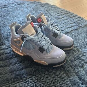 🩵 UNC Jordan 4s - 
Air Jordan 4 Retro 'University Blue' 🩵